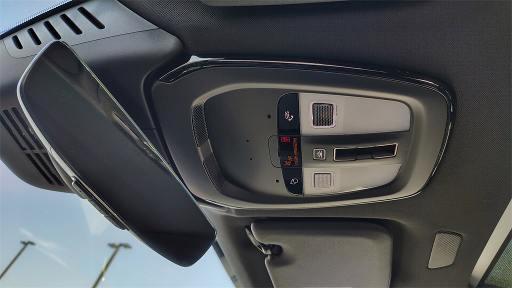 New 2026 Volvo XC60 B5 Plus w/ Protection Package Premier image 25