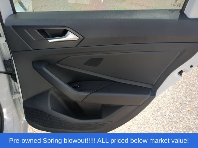 Used 2025 Volkswagen Jetta Sport FWD image 39
