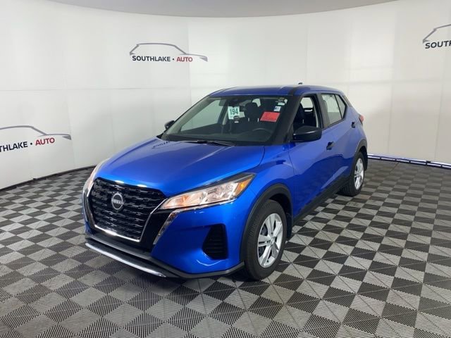 Certified 2025 Nissan Kicks Play S FWD image 3
