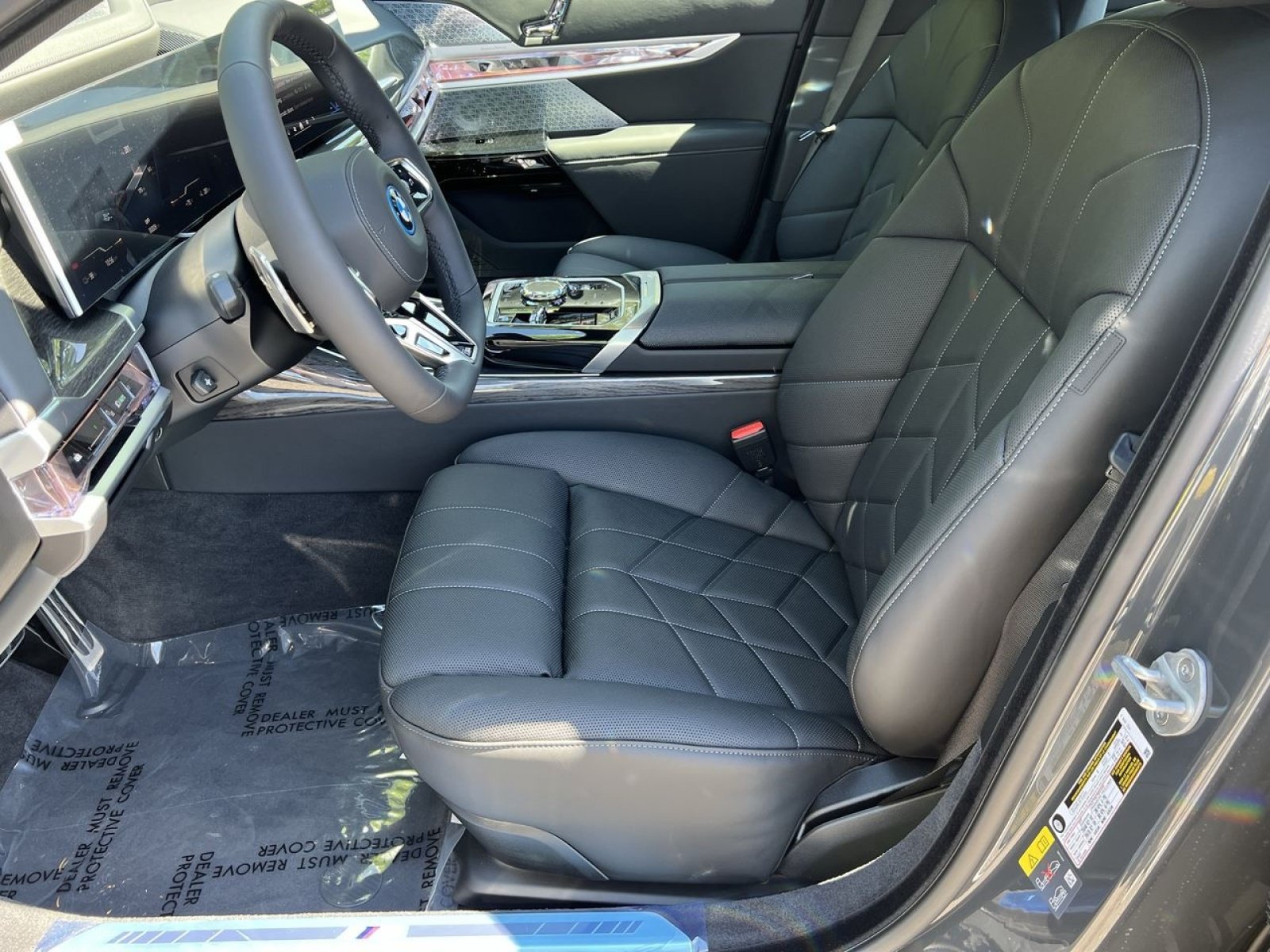 New 2026 BMW i7 xDrive60 w/ Executive Package AWD/4WD image 10