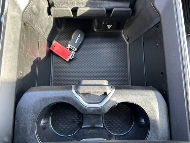 Used 2022 RAM 1500 Big Horn w/ Built-to-serve Edition image 34