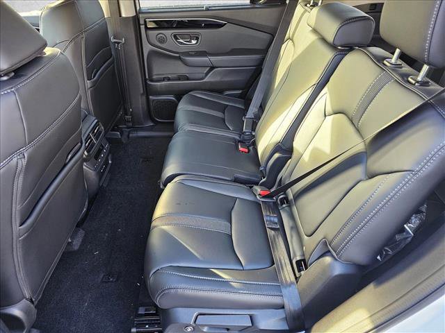 New 2025 Honda Pilot EX-L image 10