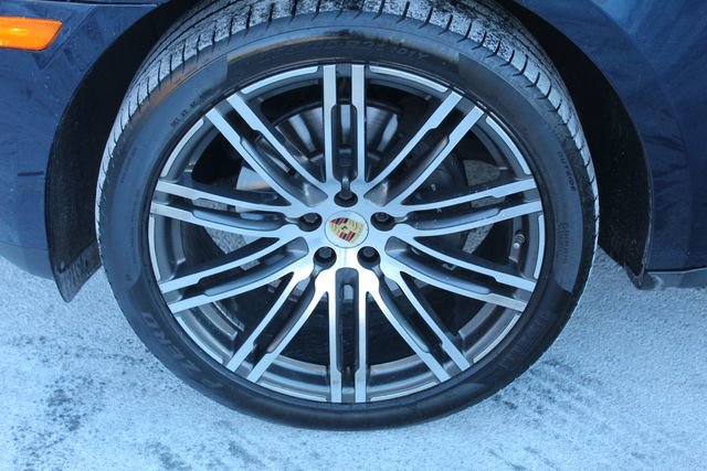 Used 2018 Porsche Macan image 15