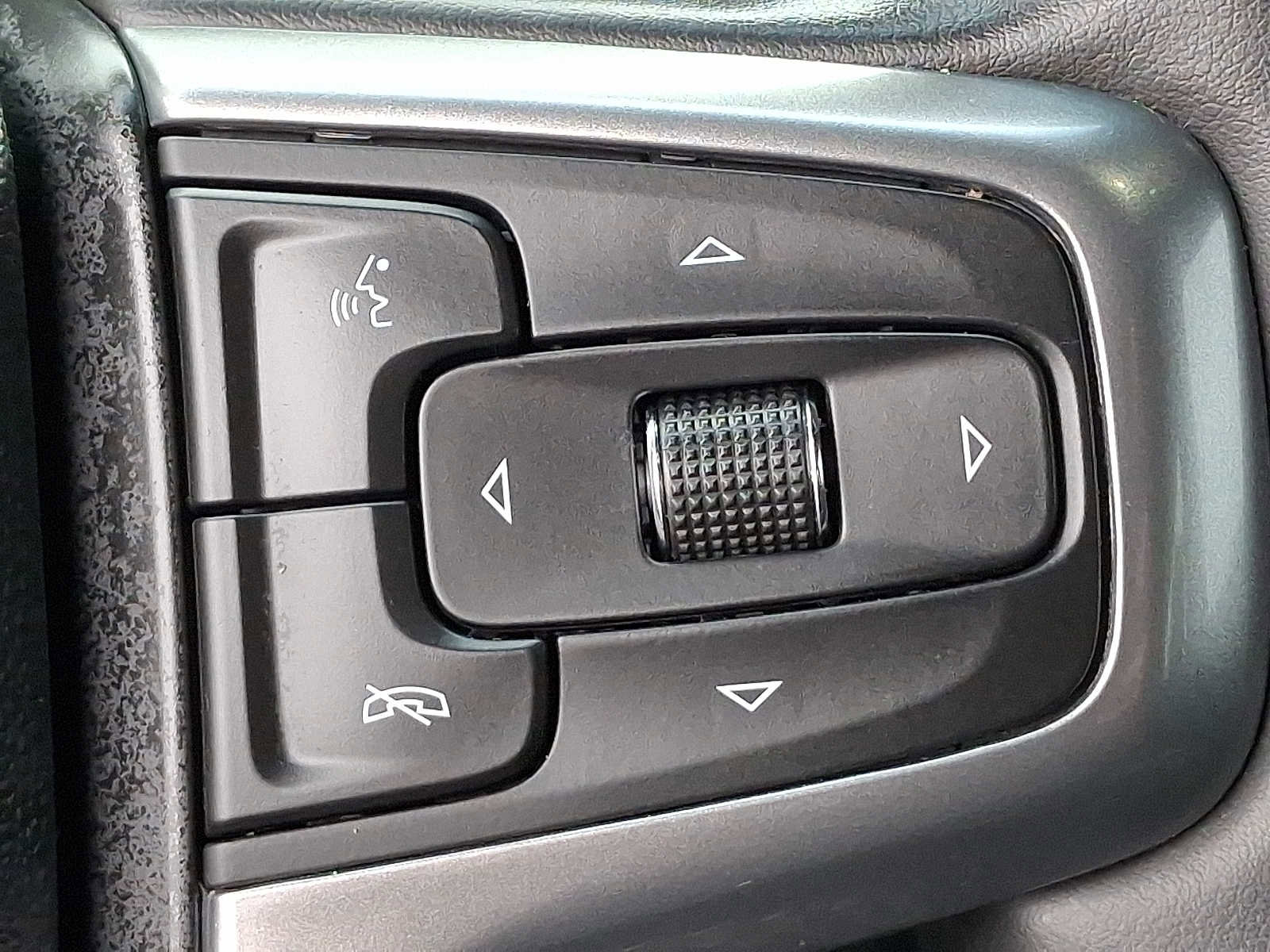 Used 2023 Chevrolet Tahoe LT image 23