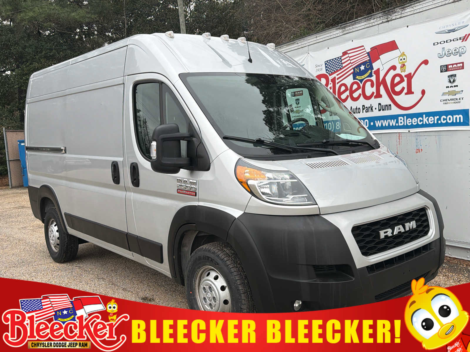 Used 2021 RAM ProMaster 2500 w/ Convenience Group FWD image 1