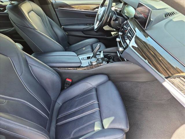 Used 2019 BMW 540i w/ Executive Package RWD image 22