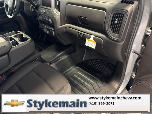 New 2026 Chevrolet Silverado 3500 W/T image 26
