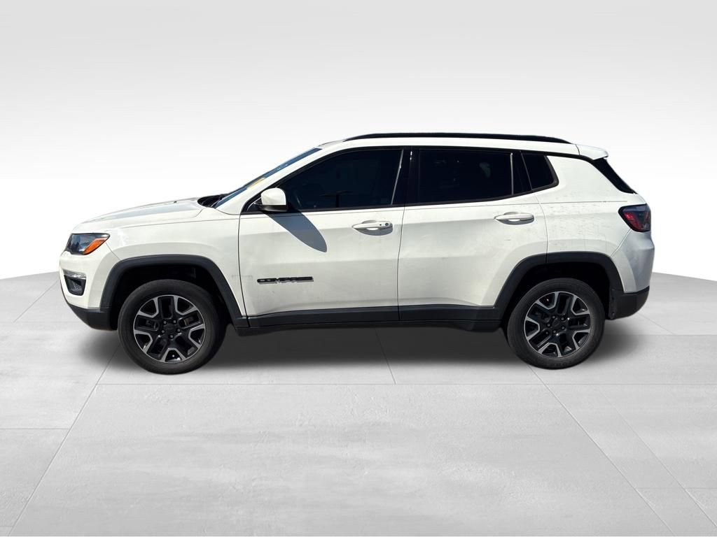 Used 2019 Jeep Compass Sport image 2