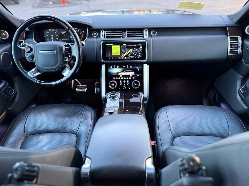Used 2022 Land Rover Range Rover Westminster Edition image 18