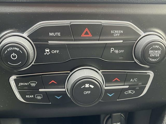 Used 2022 Dodge Charger SXT image 17