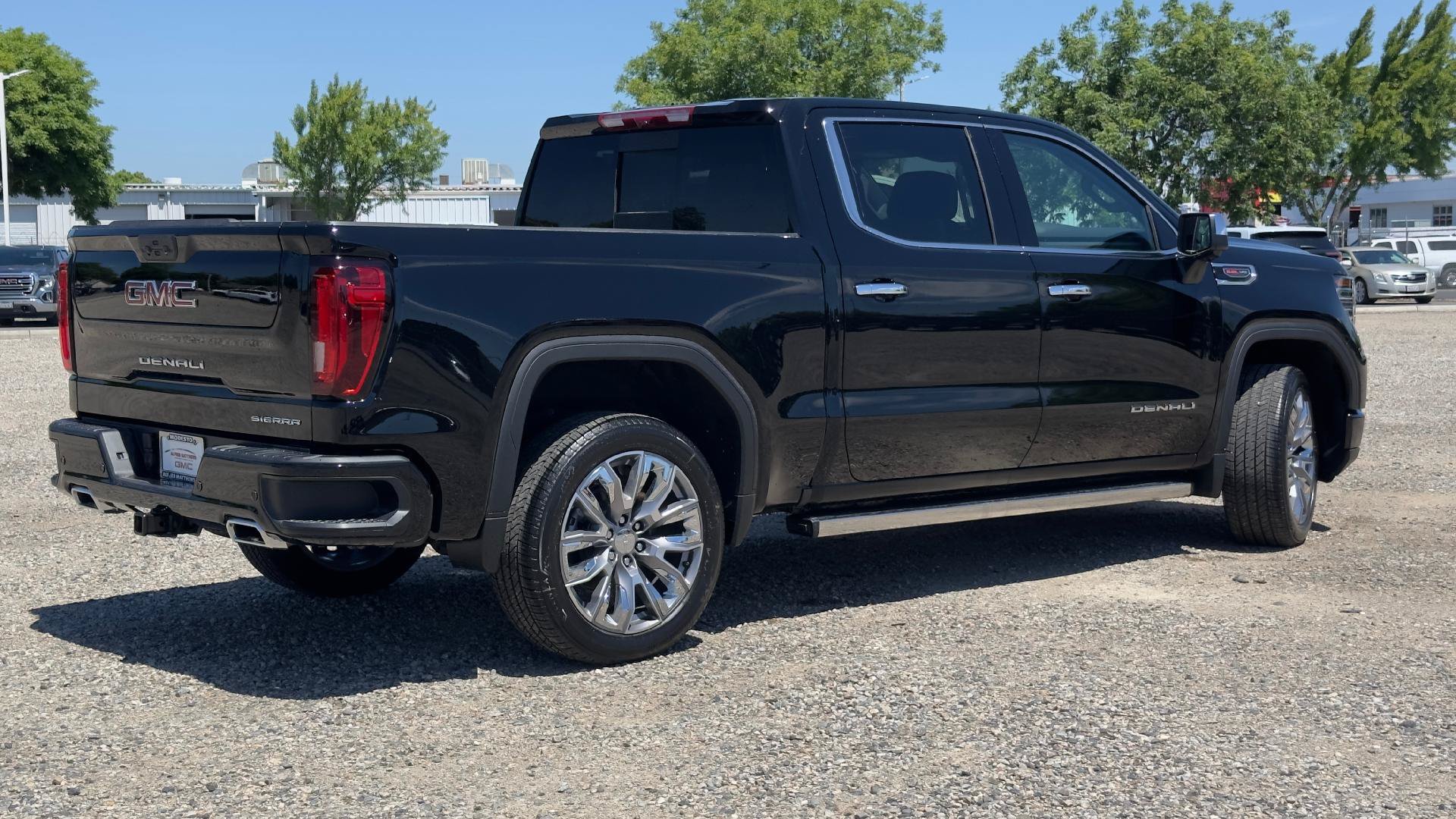New 2026 GMC Sierra 1500 Denali w/ Denali Reserve Package AWD/4WD image 4