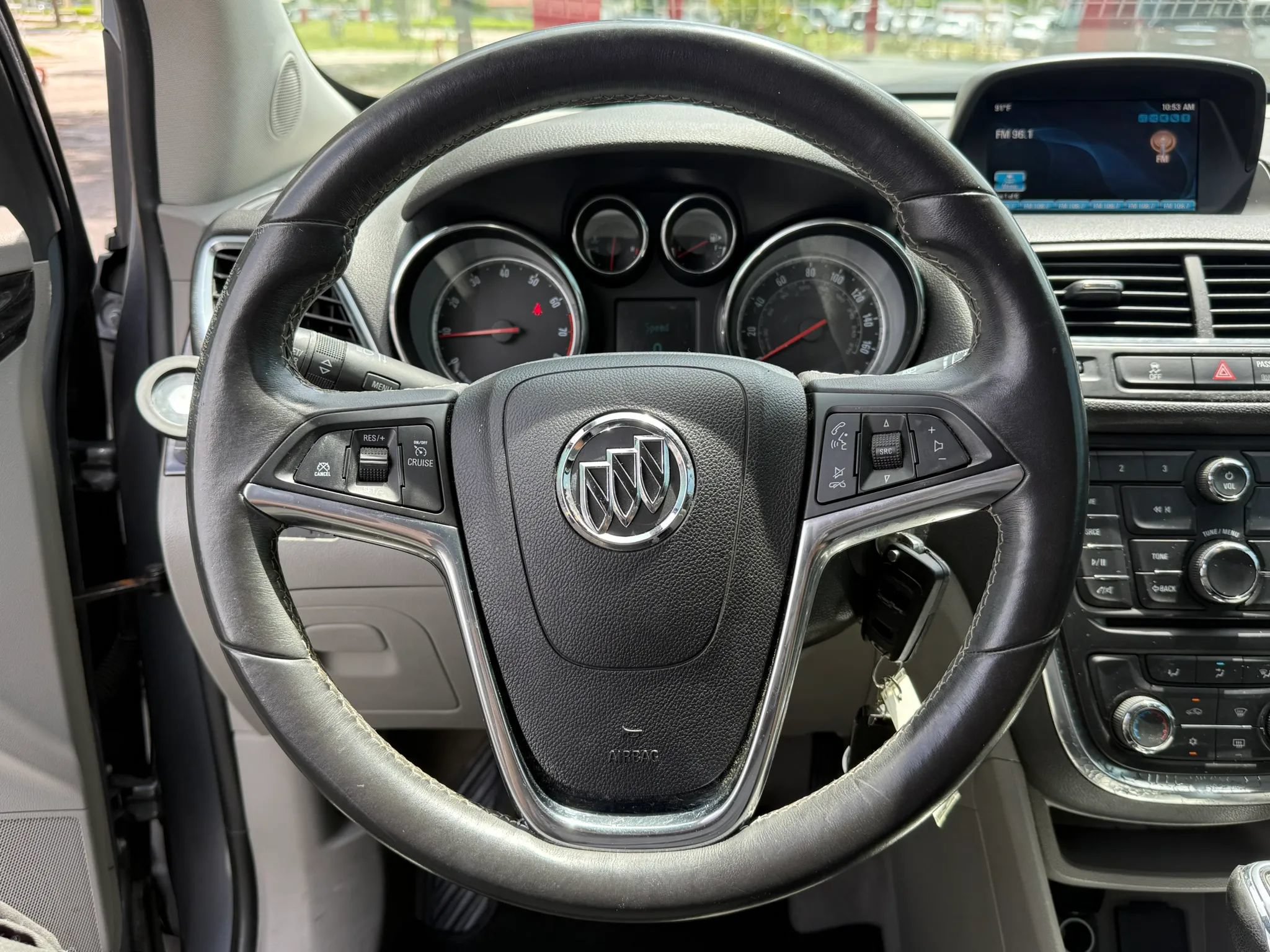 Used 2015 Buick Encore FWD image 9