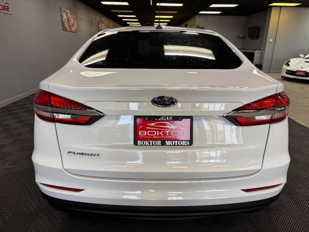Used 2019 Ford Fusion S image 12