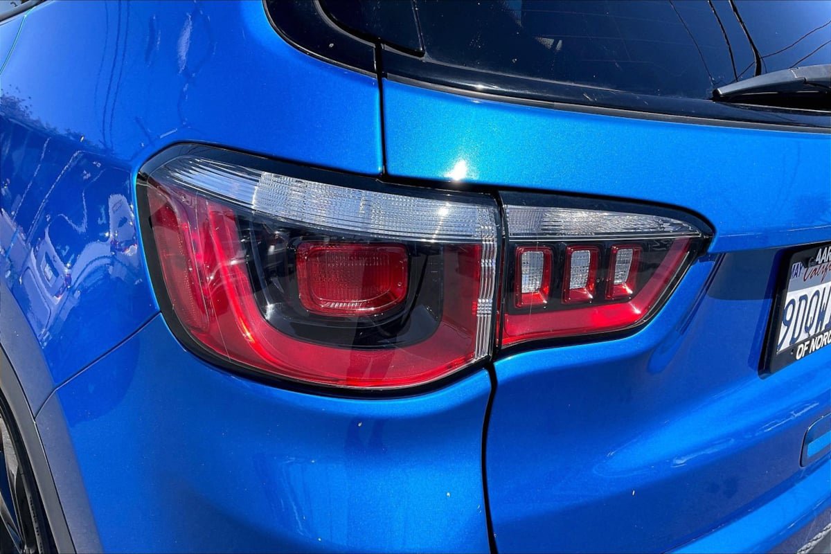 Used 2019 Jeep Compass Altitude FWD image 30