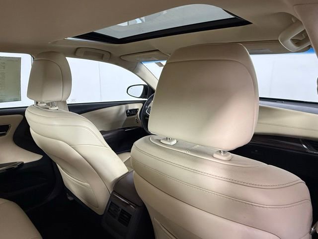 Used 2015 Toyota Avalon XLE Touring FWD image 25