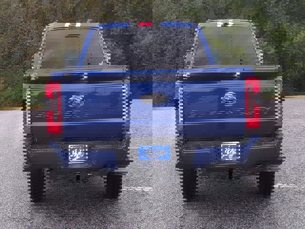 New 2026 Ford F250 Lariat w/ Black Appearance Package image 5