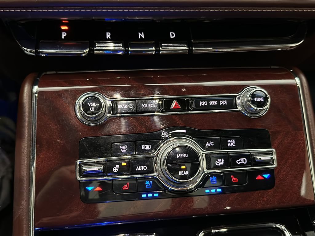 Used 2022 Lincoln Aviator Black Label Grand Touring image 28