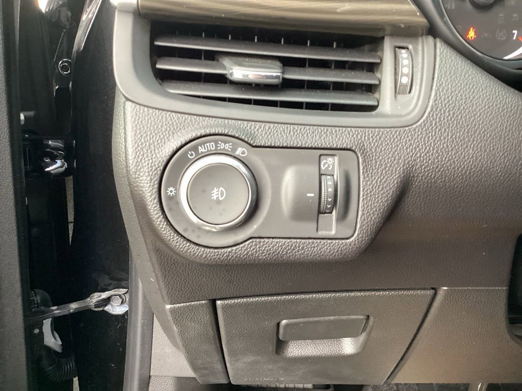 Used 2020 Buick Envision Preferred image 59