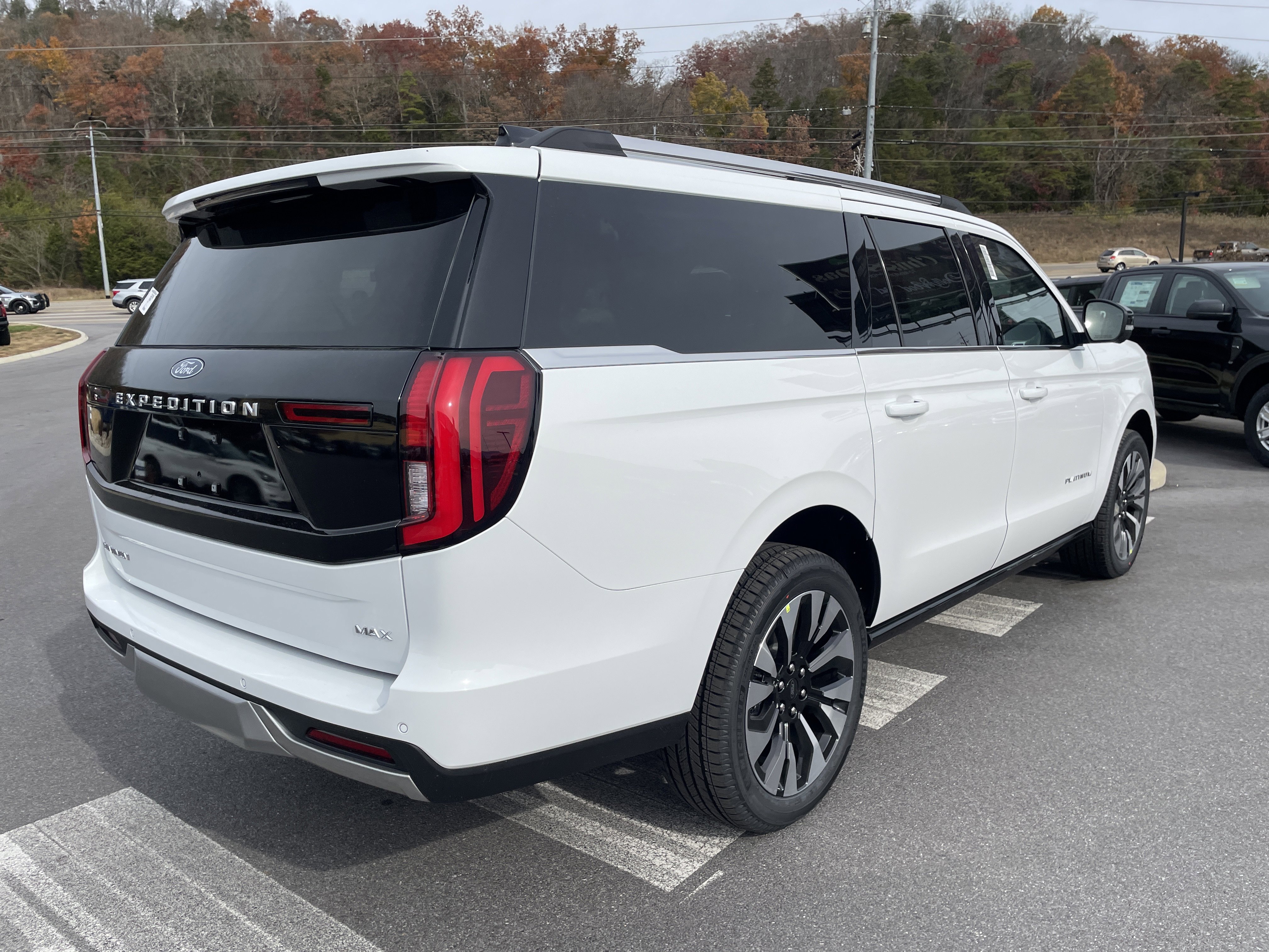 New 2025 Ford Expedition Max Platinum w/ Driver's Package image 5