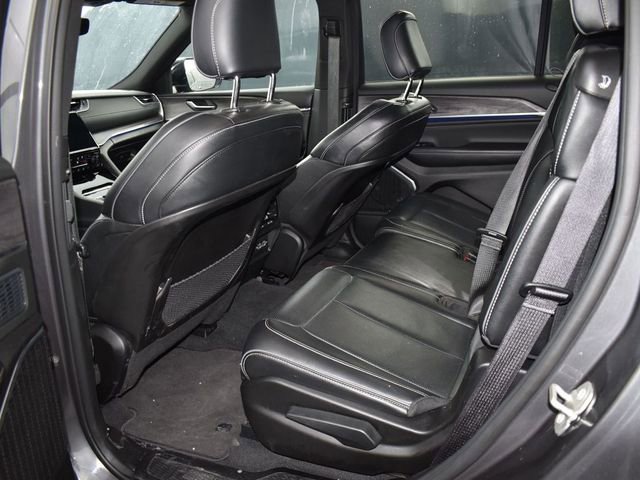 Used 2023 Jeep Grand Cherokee L Overland image 19