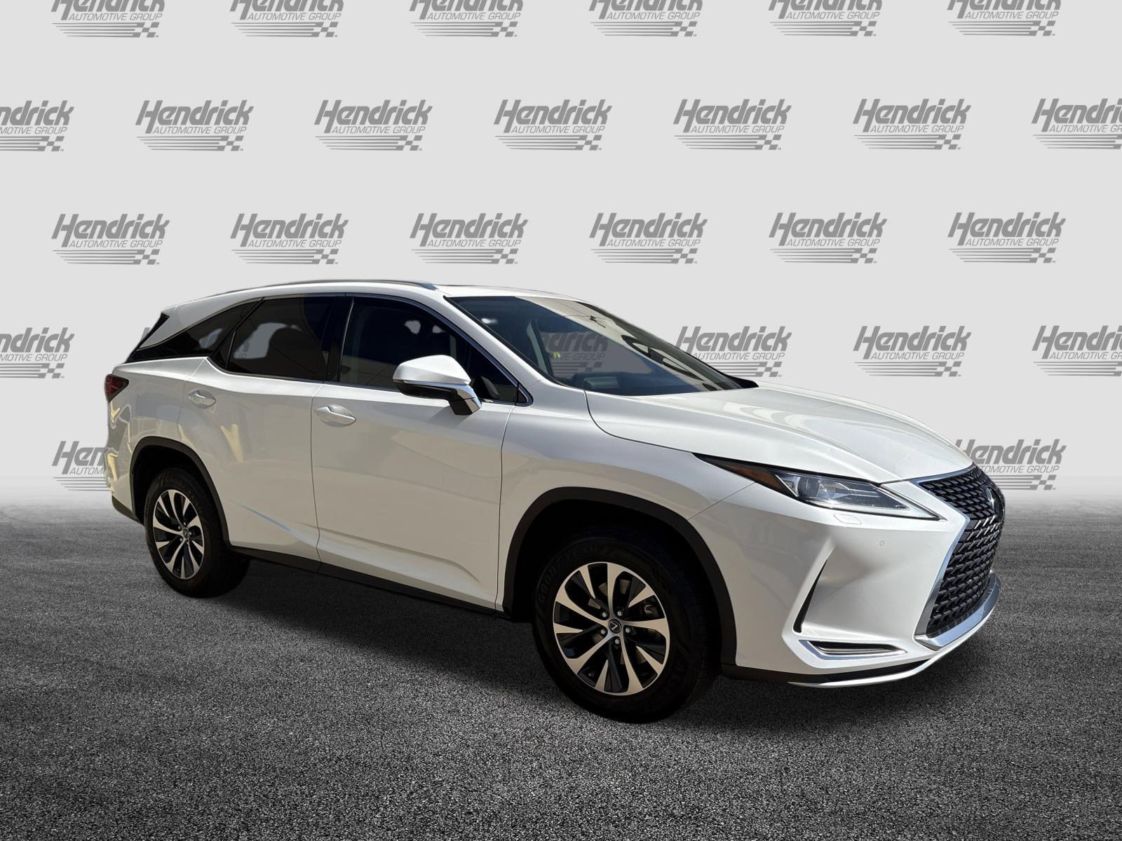 Used 2021 Lexus RX 350L Premium w/ Premium Package image 2