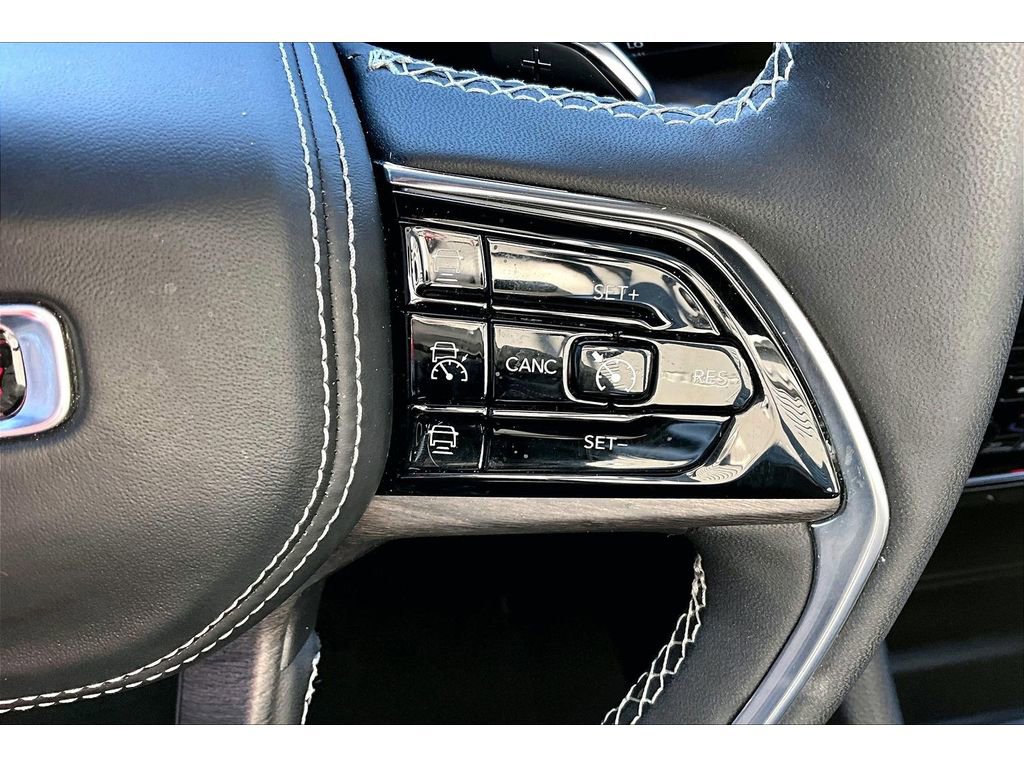 Certified 2025 Jeep Grand Cherokee Overland image 26