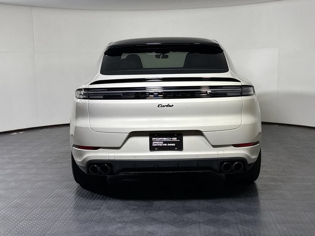 Certified 2025 Porsche Cayenne Turbo AWD/4WD image 6