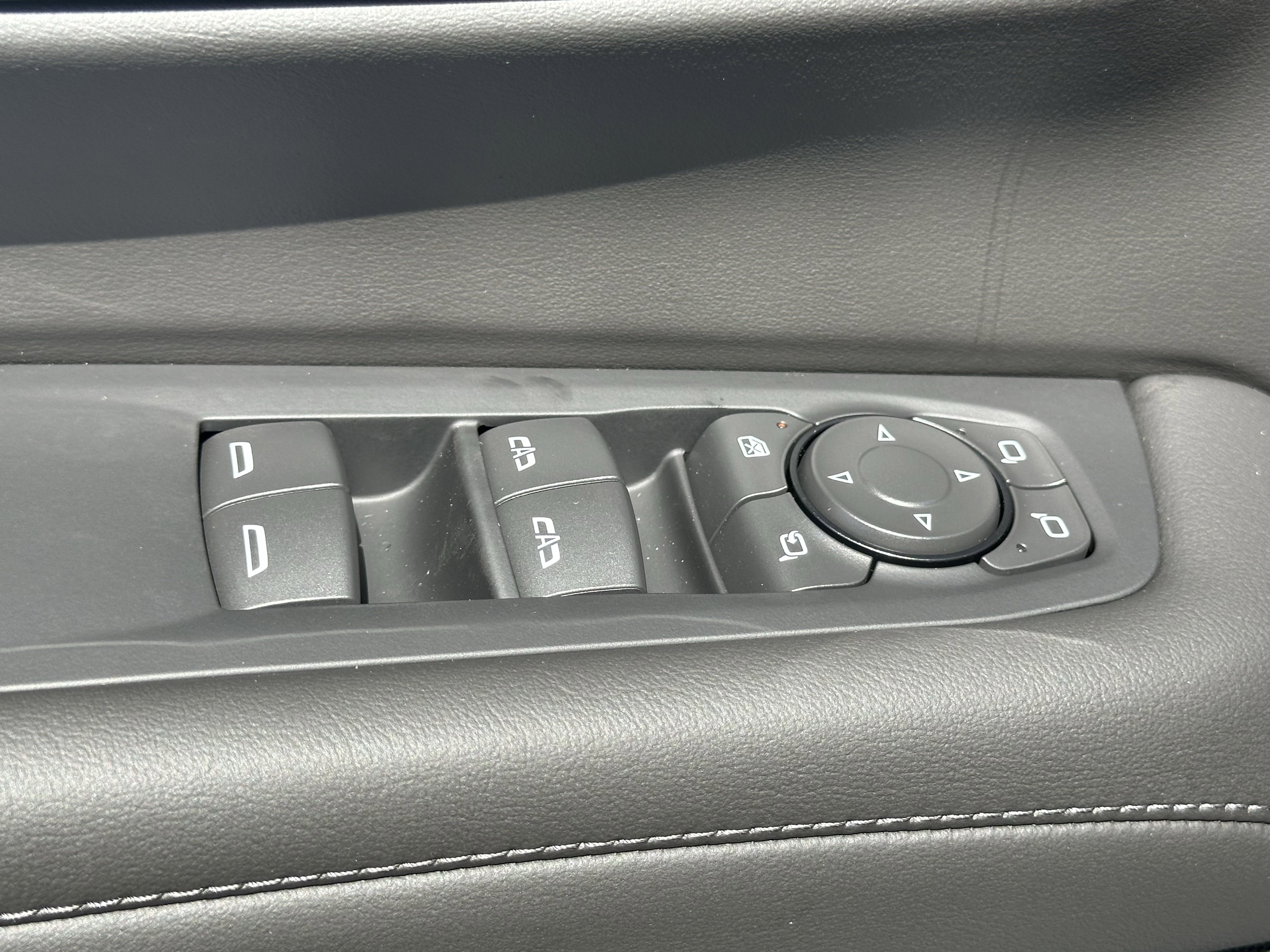 New 2026 Chevrolet Suburban LT w/ Comfort Package image 15