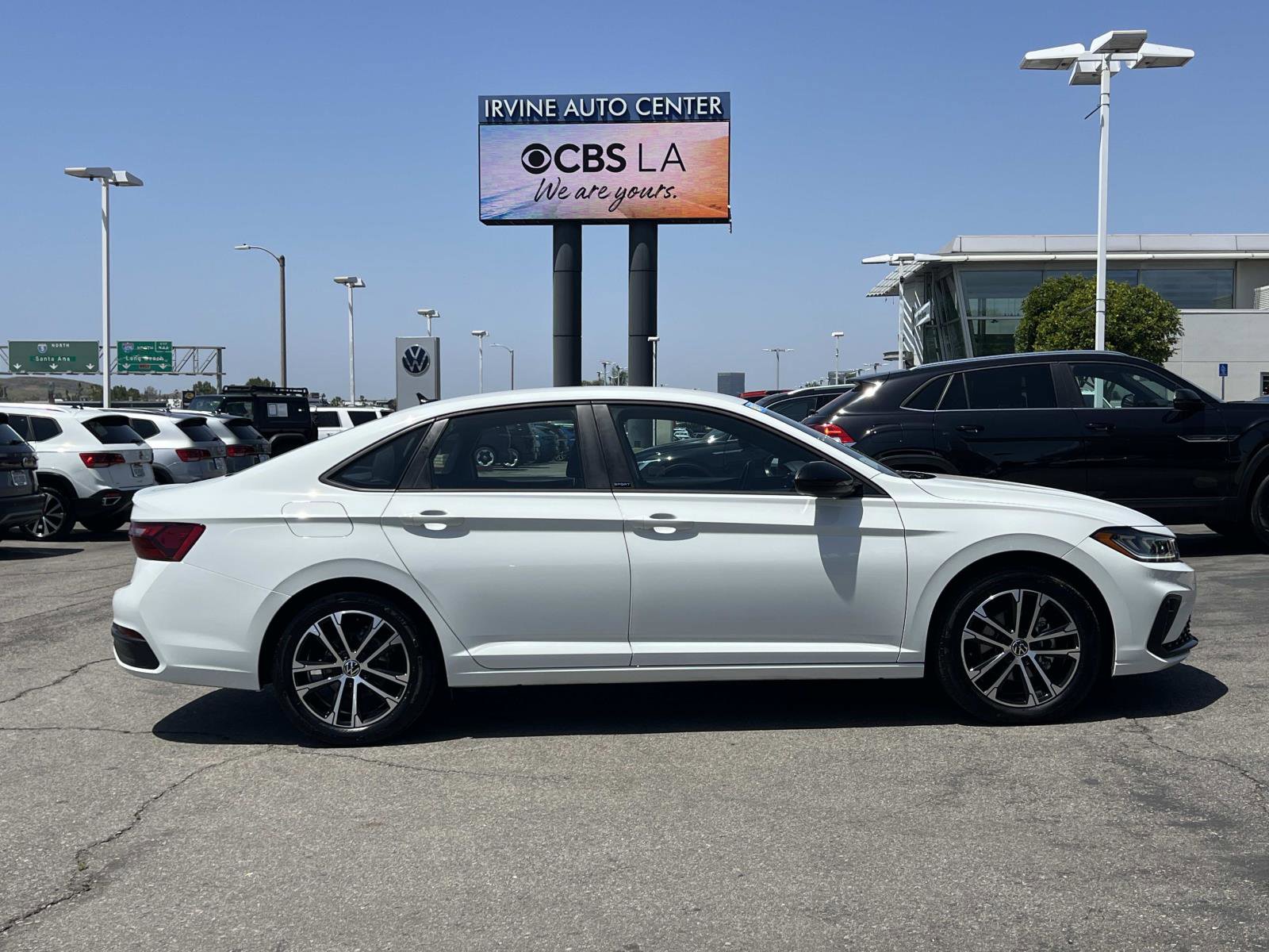 Used 2025 Volkswagen Jetta Sport image 24