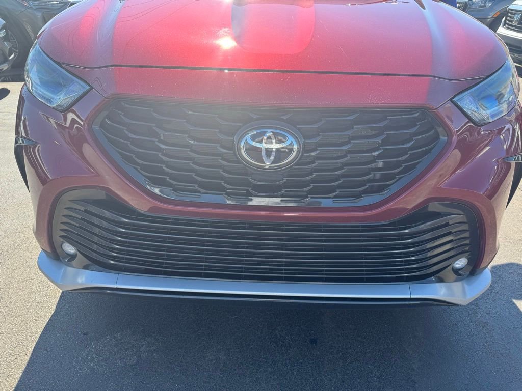 Used 2022 Toyota Highlander XSE image 8