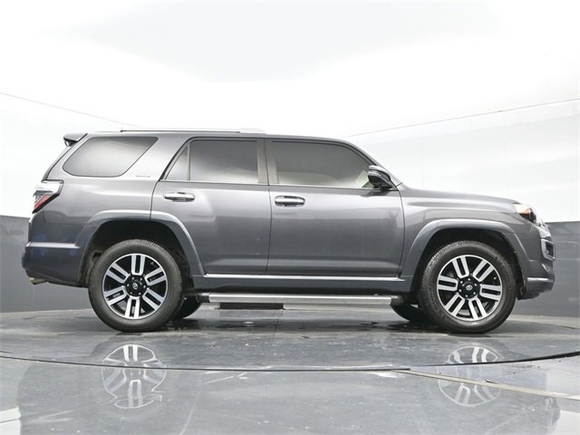 Used 2018 Toyota 4Runner SR5 image 27