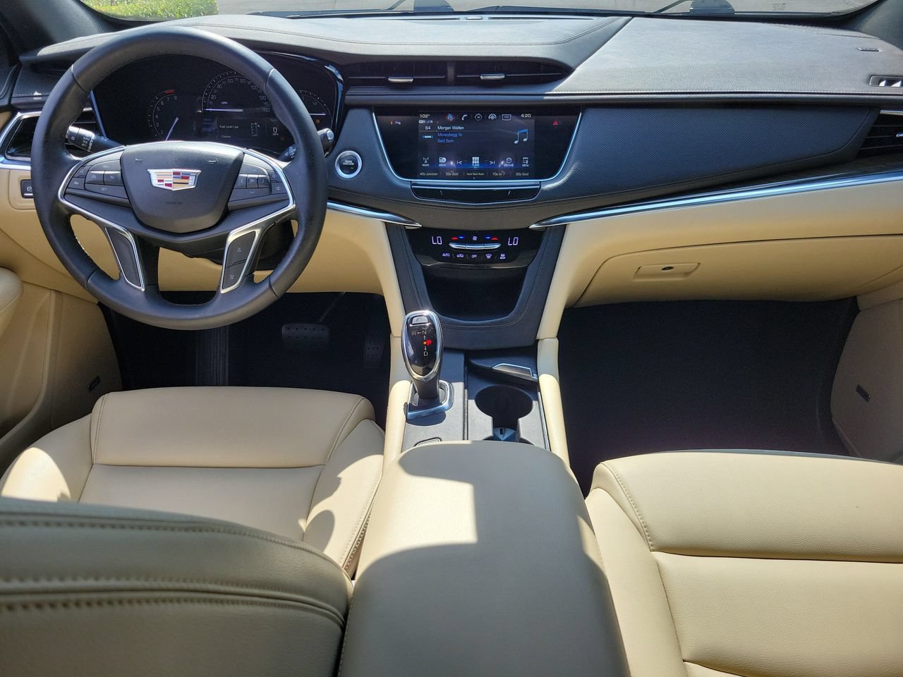 Used 2019 Cadillac XT5 FWD image 13