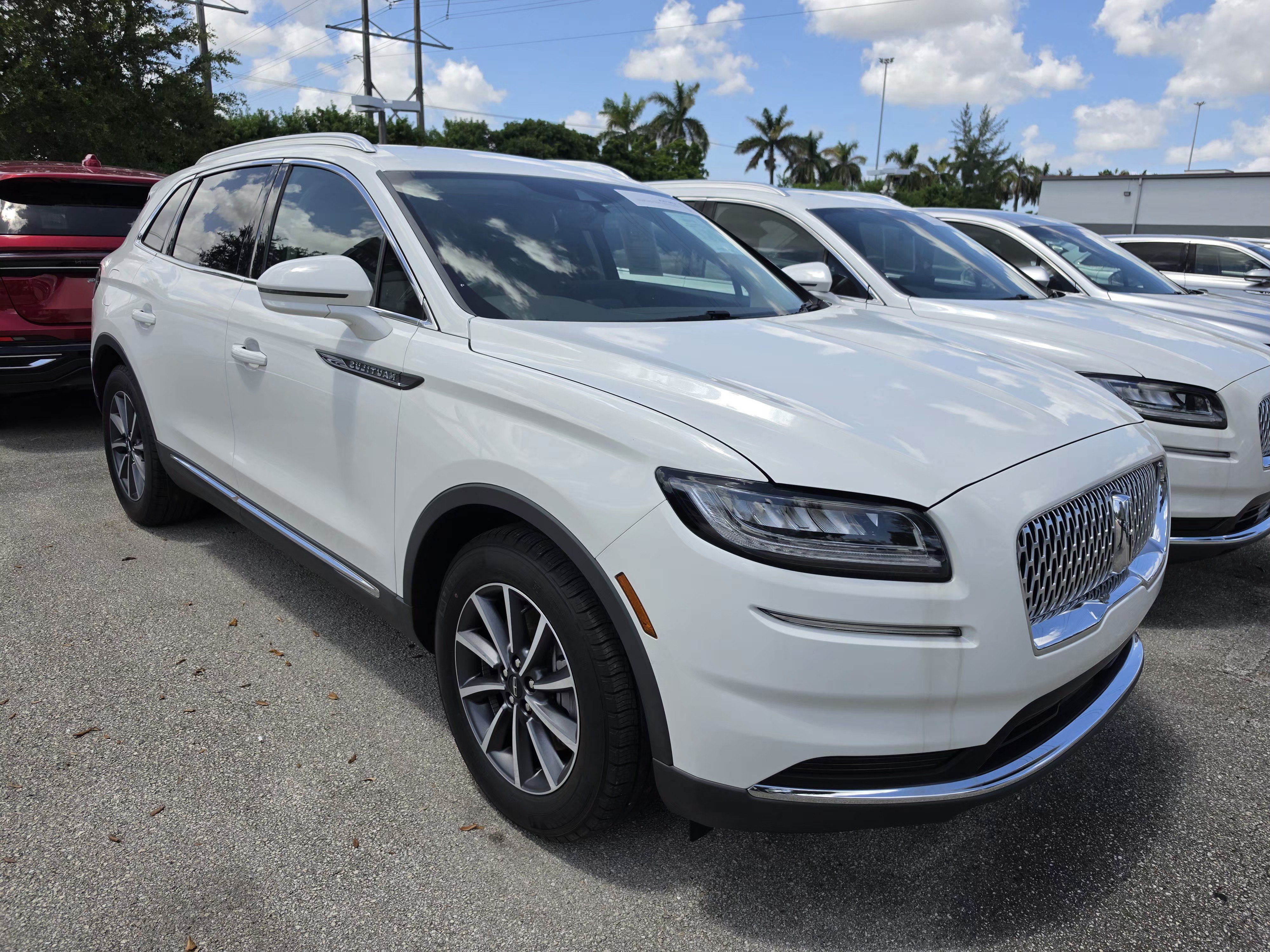 Certified 2024 Lincoln Corsair FWD image 2