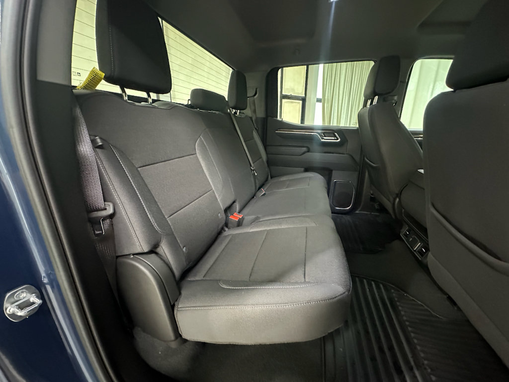 Certified 2024 Chevrolet Silverado 1500 LT AWD/4WD image 17