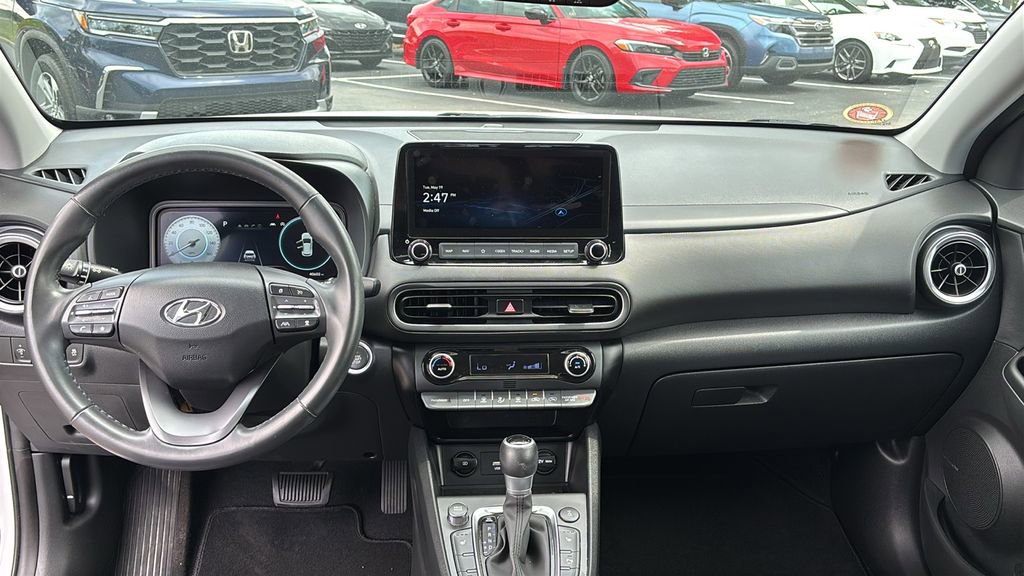 Used 2022 Hyundai Kona Limited AWD/4WD image 12