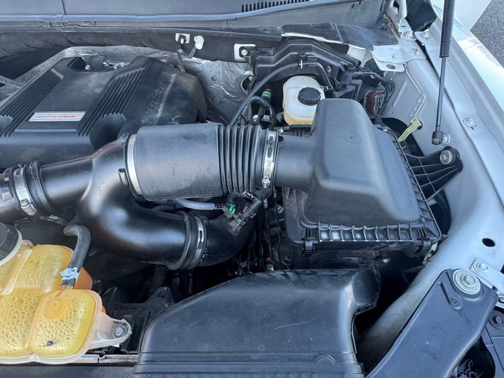 Used 2017 Ford F150 Raptor w/ Equipment Group 802A Luxury image 38