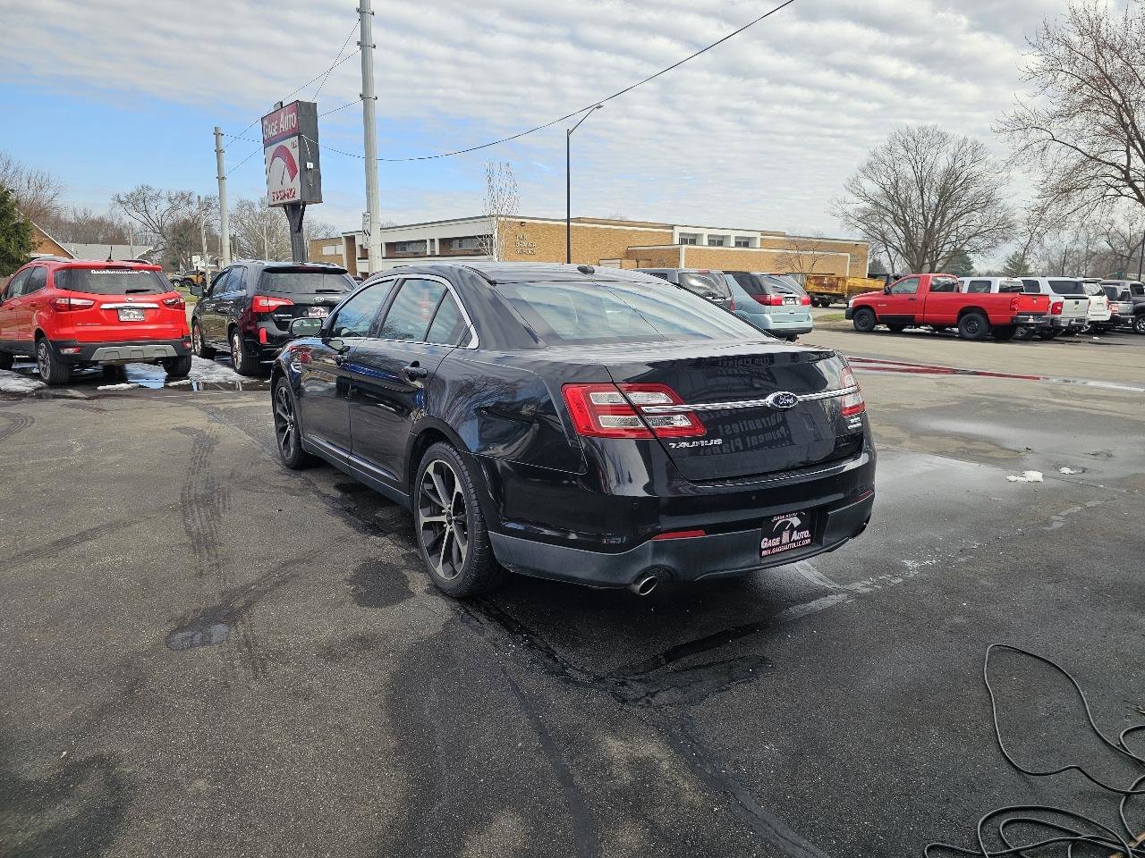 Used 2014 Ford Taurus SEL w/ Equipment Group 201A image 8