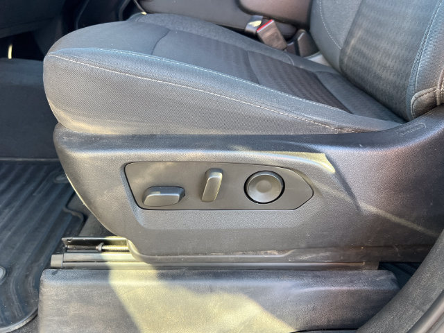 Used 2024 Chevrolet Silverado 1500 LT AWD/4WD image 12