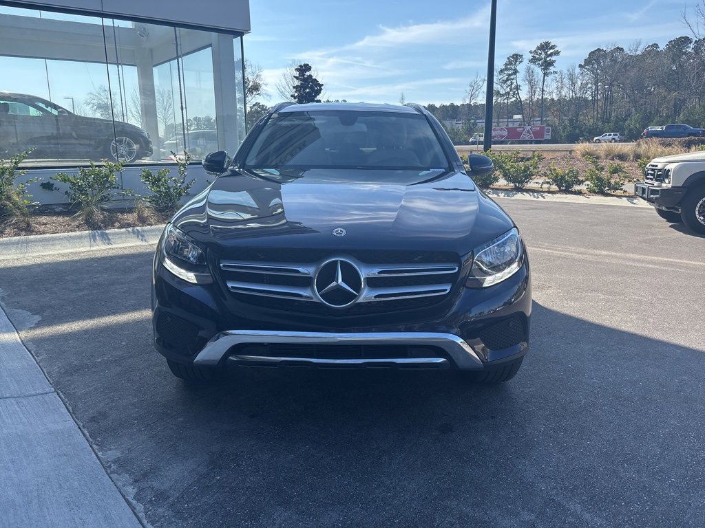 Used 2019 Mercedes-Benz GLC 300 4MATIC image 4
