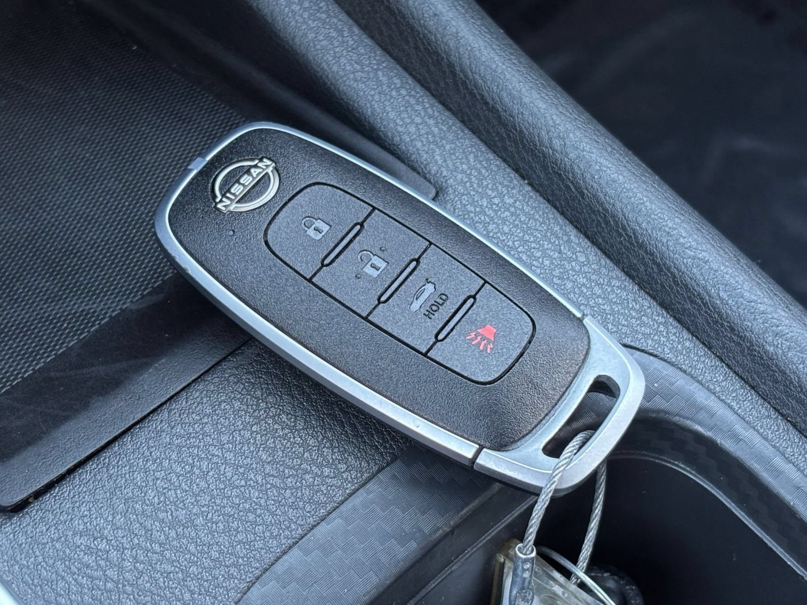 Used 2025 Nissan Sentra SV FWD image 17