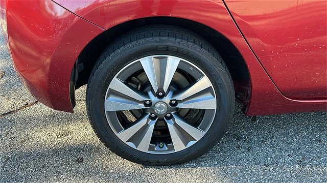 Used 2015 Nissan Leaf SV w/ LED & Quick Charge Package image 17