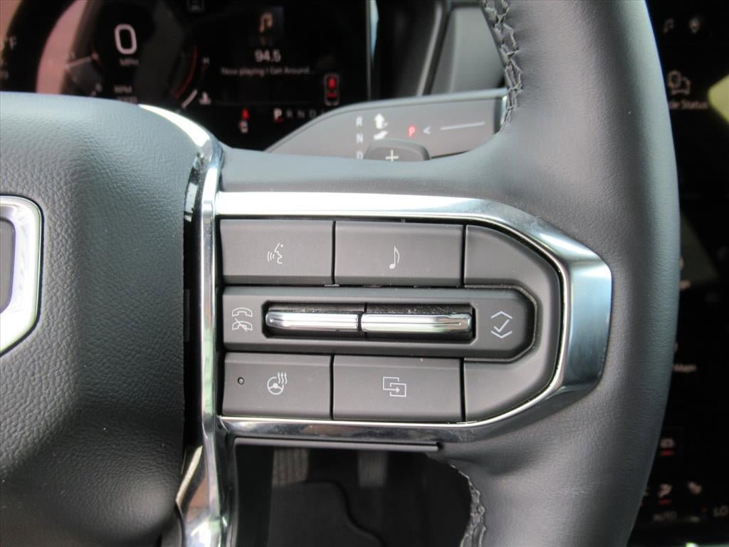 Used 2025 GMC Terrain Elevation w/ Elevation Premium Package AWD/4WD image 24