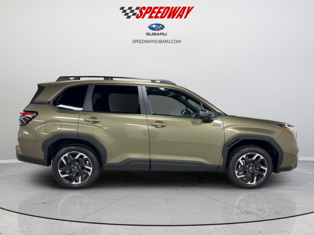 New 2026 Subaru Forester Premium w/ Premium/Sport Hybrid Package AWD/4WD image 4