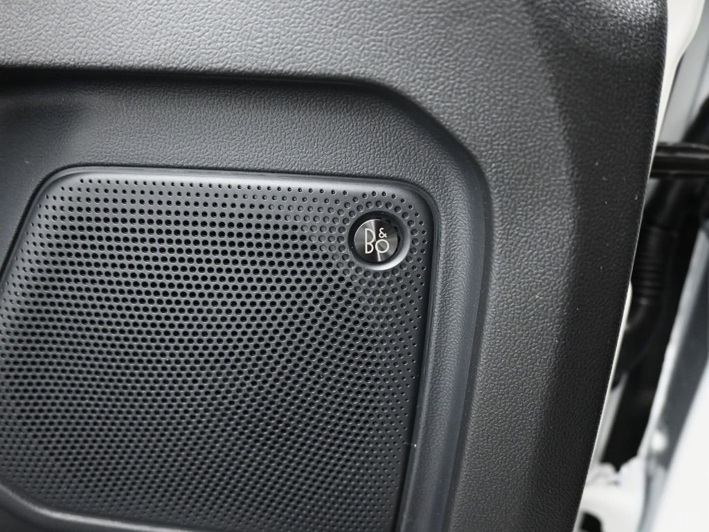 New 2025 Ford Escape SE w/ PHEV Premium Package image 12