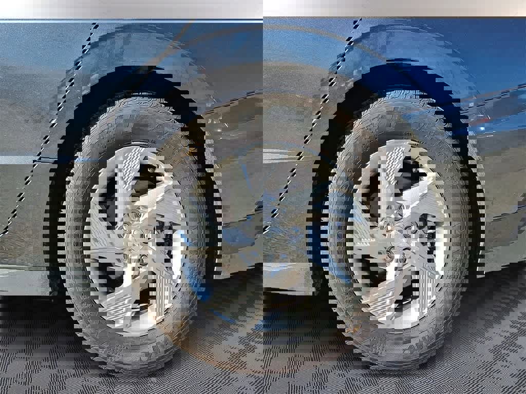 Certified 2025 Hyundai Sonata SE image 7