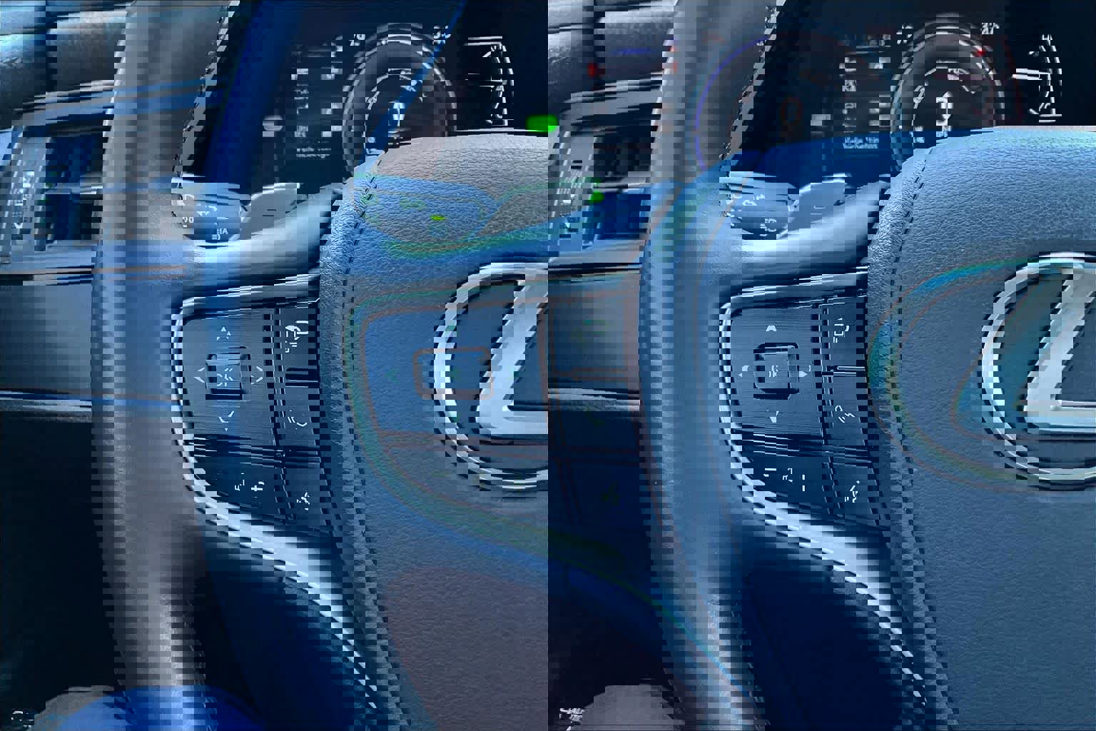 Used 2025 Lexus ES 300h w/ Premium Package image 23