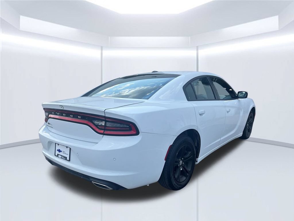 Used 2022 Dodge Charger SXT RWD image 6