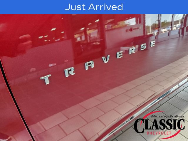 Used 2023 Chevrolet Traverse Premier FWD image 13