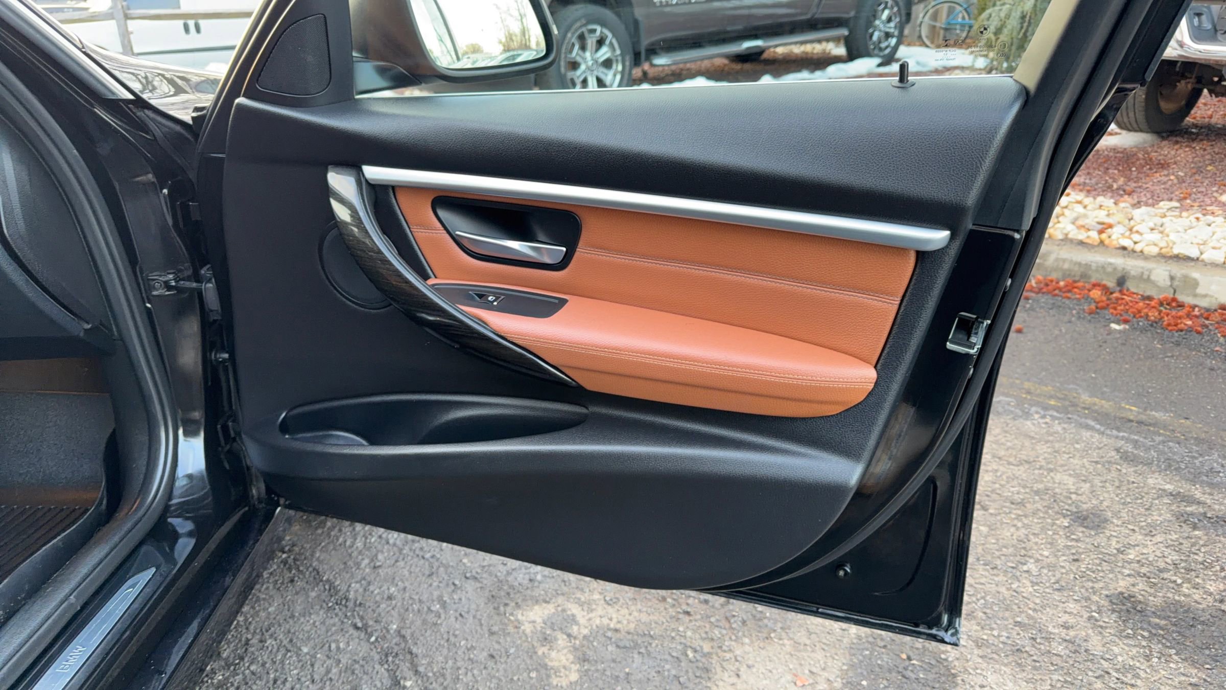 Used 2017 BMW 330i xDrive 330i xDrive Sedan 4D image 16