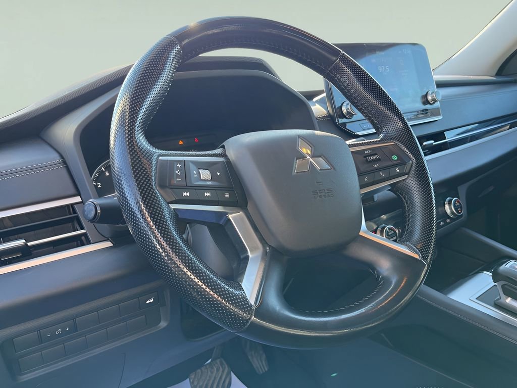 Used 2022 Mitsubishi Outlander SEL image 14